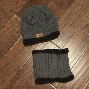 Vbiger Gray and Black Knit Beanie and Neck Warmer Set